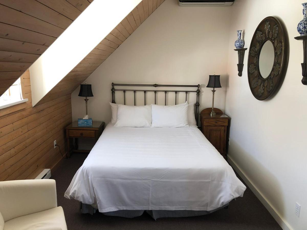 Auberge Le Tricorne North Hatley Exteriör bild